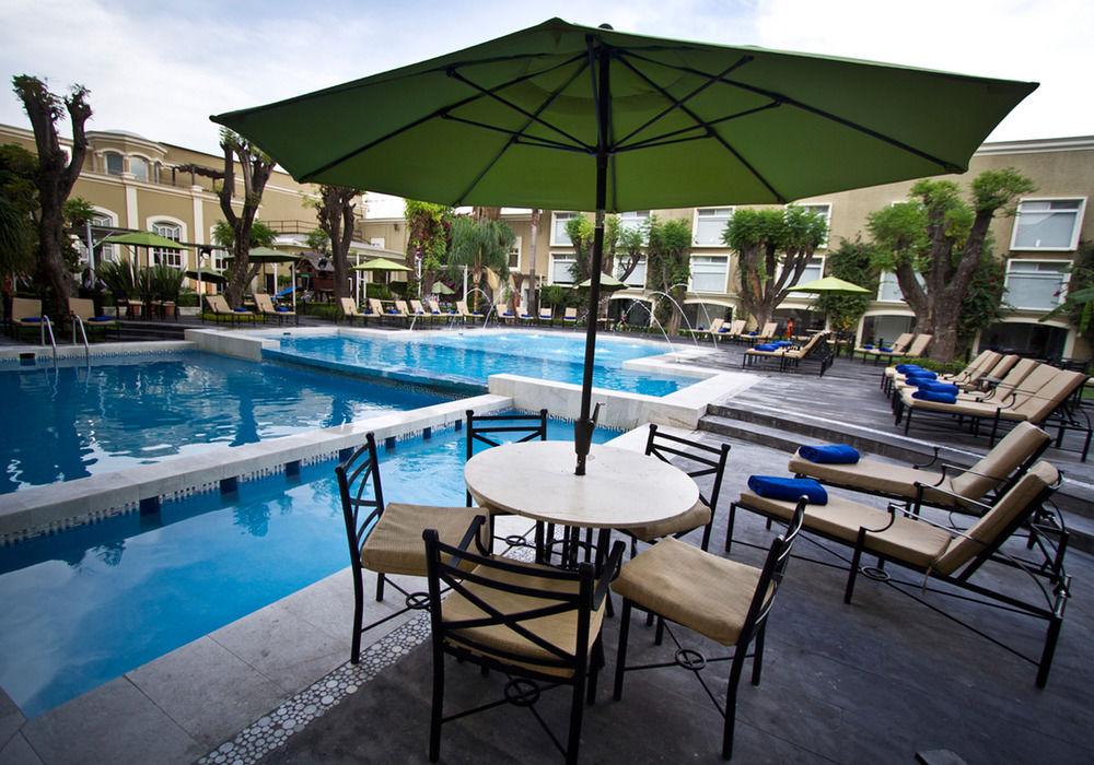Plaza Camelinas Hotel Queretaro Exterior photo